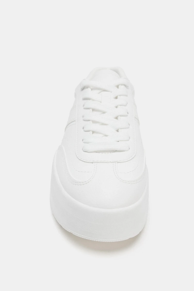 PLATFORM SHOES WITH LUG SOLE