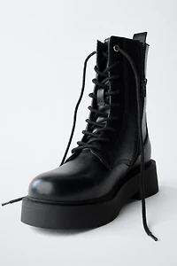 LACED BOOTS