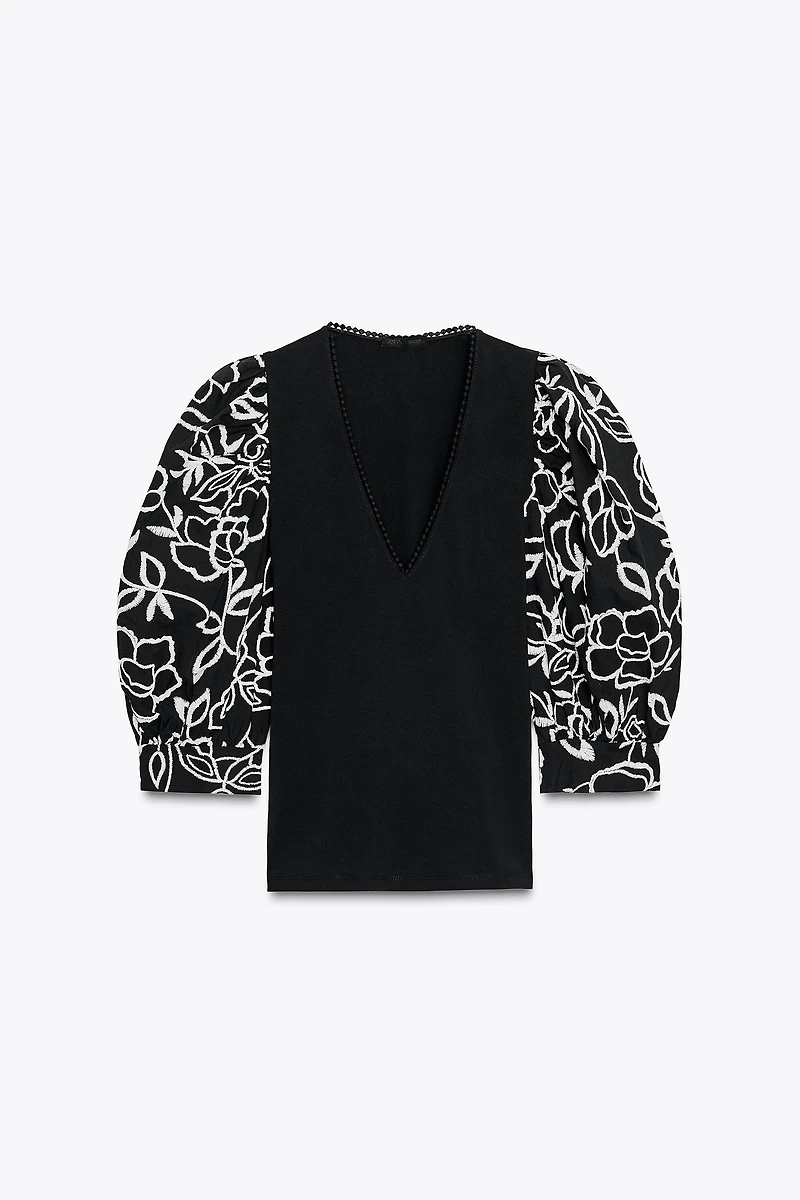 EMBROIDERED FLOWER PUFF SLEEVE TOP