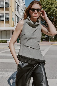 ASYMMETRIC HEM HOUNDSTOOTH LACE TOP