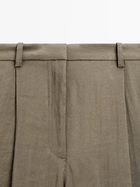 Wide-leg cropped trousers with darts
