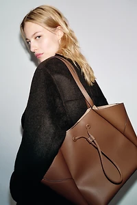 MAXI SHOPPER WITH DETAILS