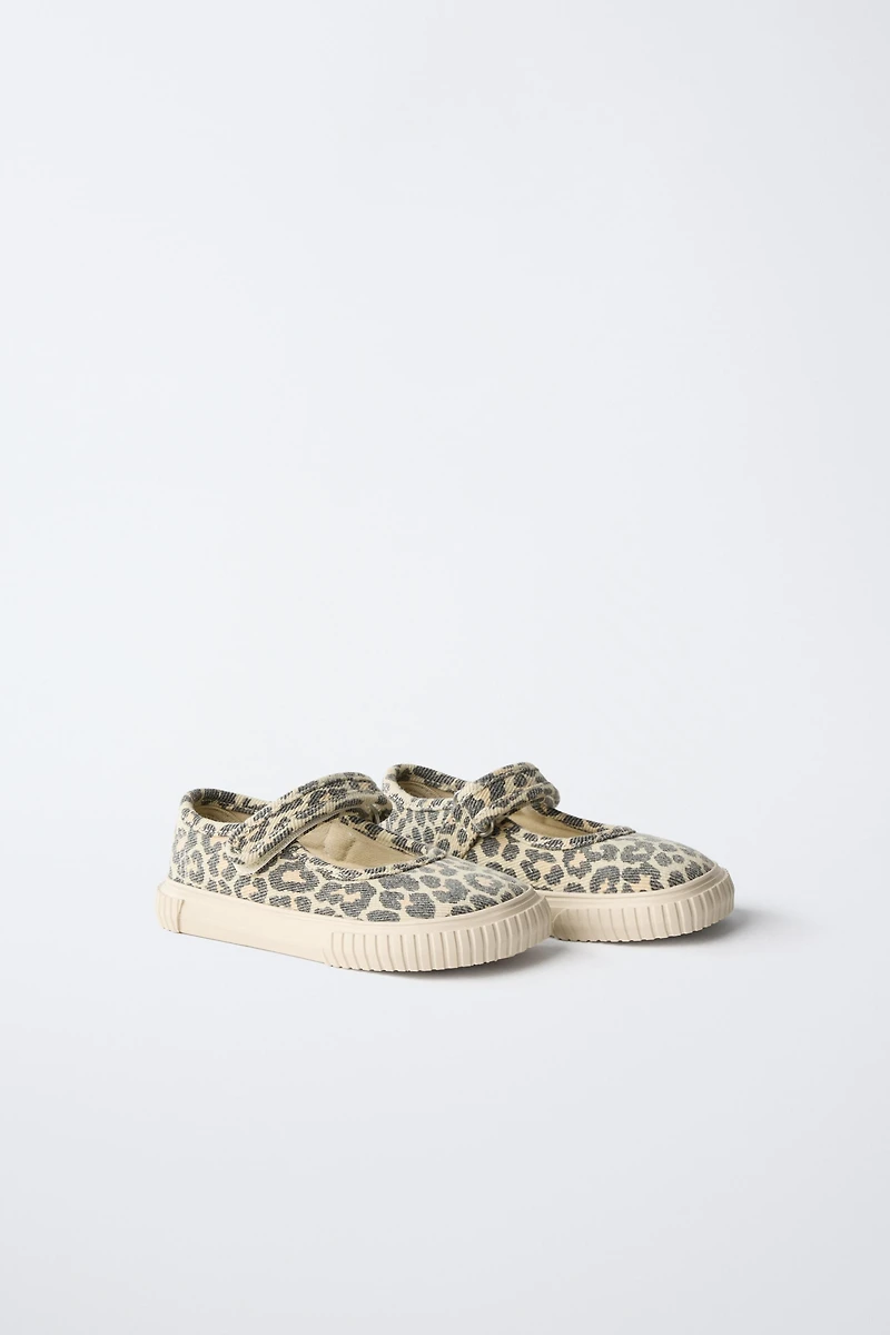 TENNIS ANIMAL PRINT BAREFOOT