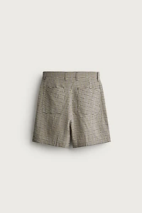 TEXTURED PLAID PLEATED SHORTS
