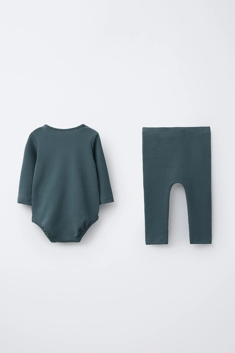 ENSEMBLE BODY ET LEGGING BRODÉ MOUTON