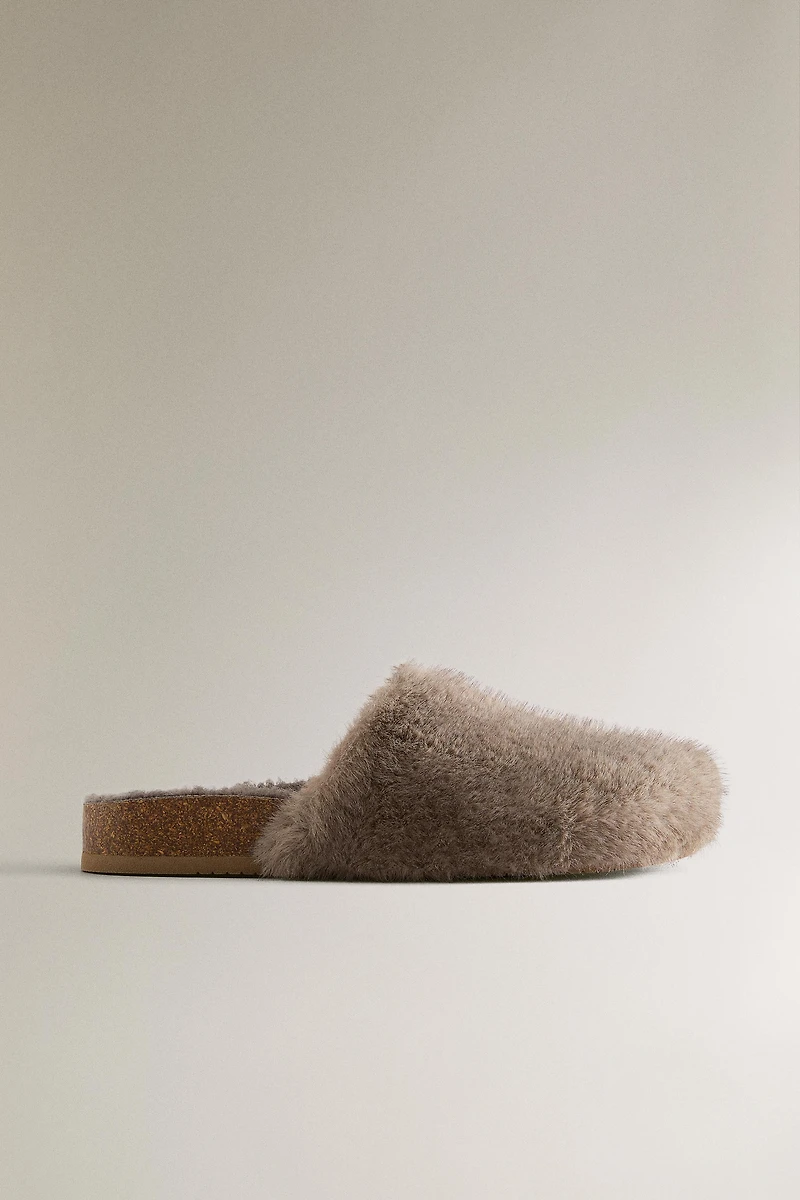 FAUX FUR MULE CLOG SLIPPERS
