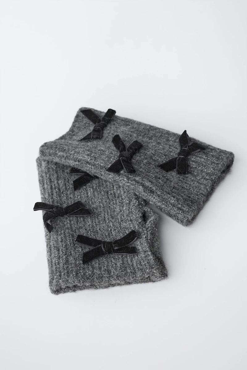 KNIT MITTEN GLOVES WITH VELVET BOWS