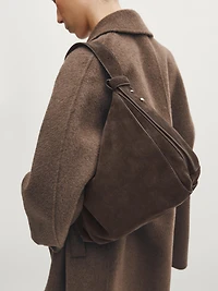 Grand sac porté épaule en croûte de cuir