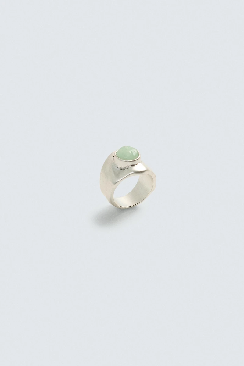 STONE SIGNET RING