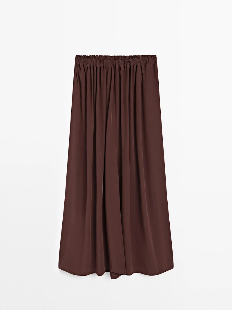Flowing technical fabric skort