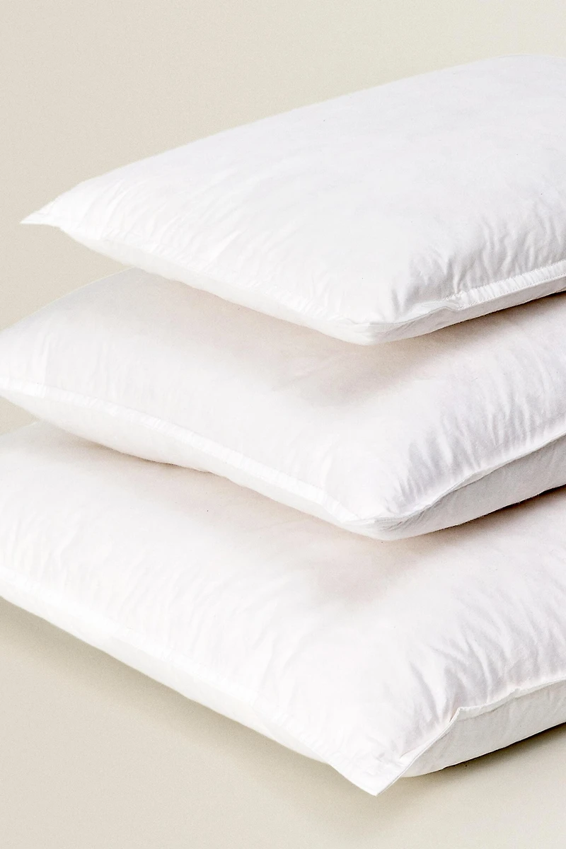 FEATHER PILLOW WITH A COTTON COVER (AND CUSHION FILLING)
