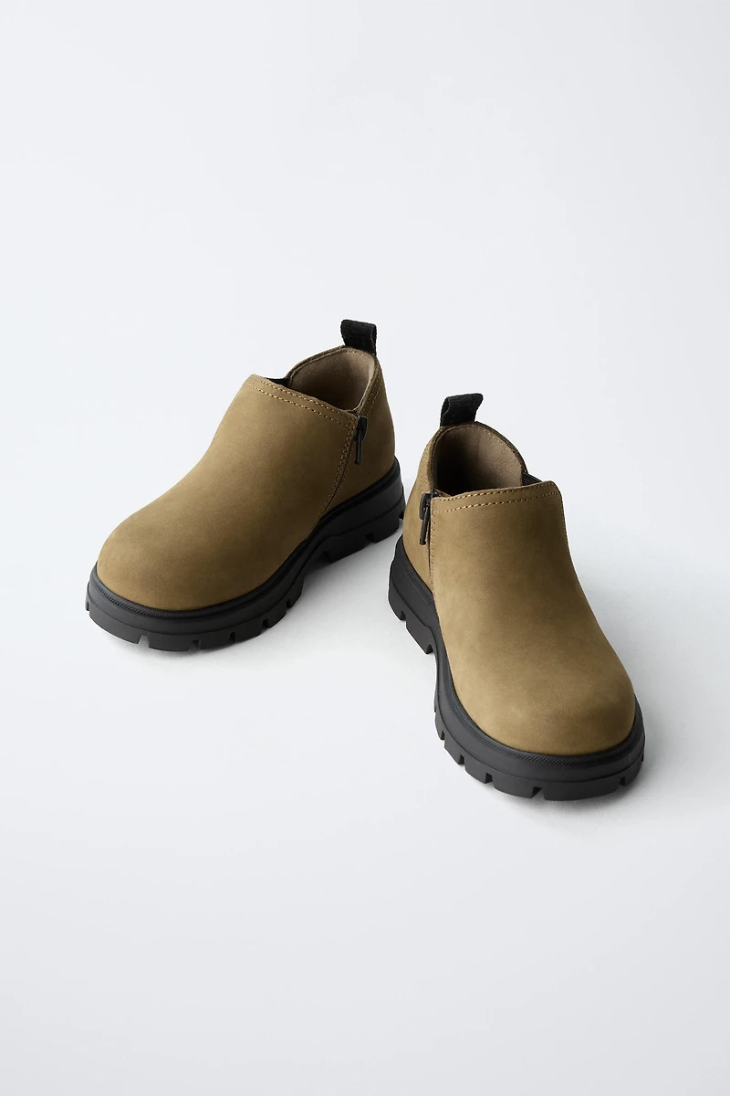 BOTTINES EN CUIR