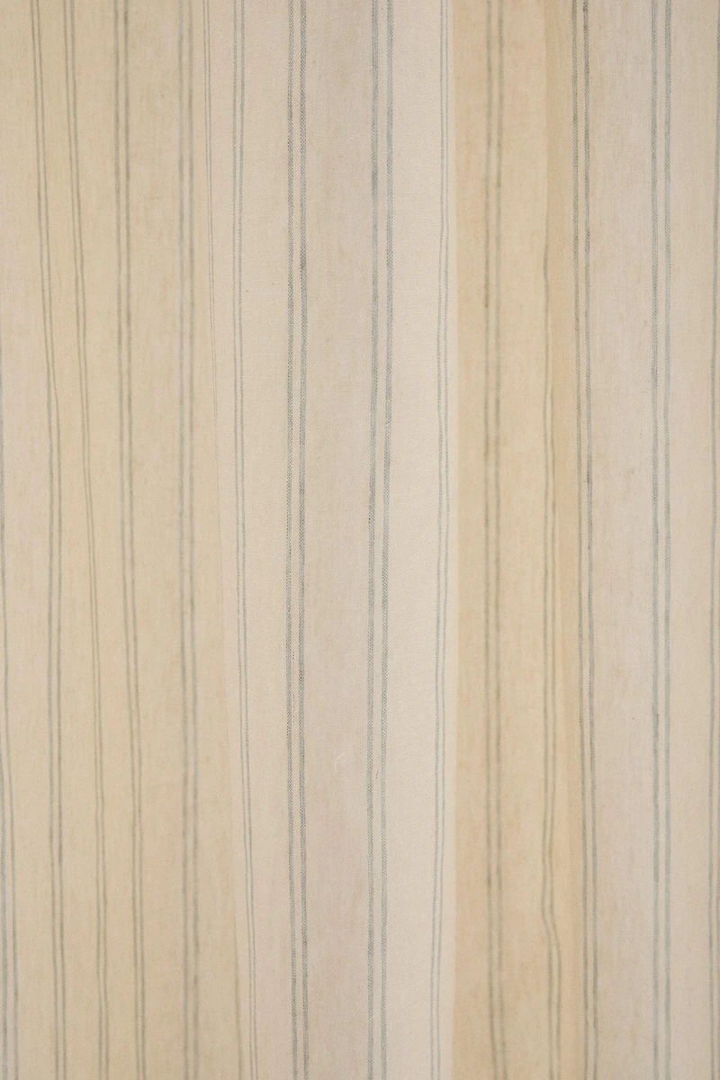 STRIPED LINEN SHOWER CURTAIN