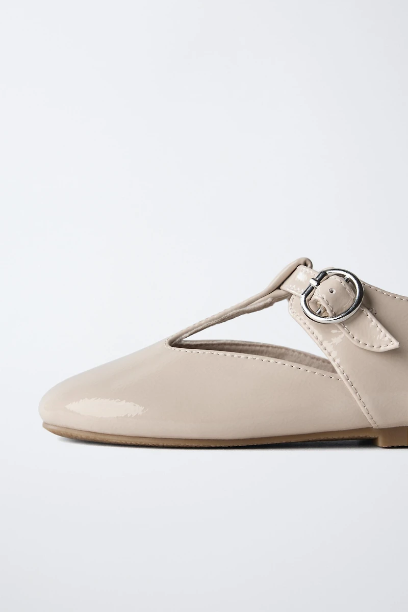 CHAUSSURES T VERNIES