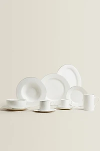 RIMMED BONE CHINA OVAL SERVING DISH
