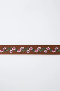 EMBROIDERED FLOWER BELT