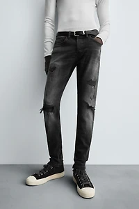 RIPPED SKINNY FIT JEANS