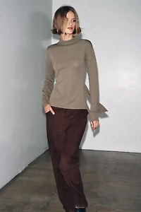 KNOTTED BACK KNIT TOP
