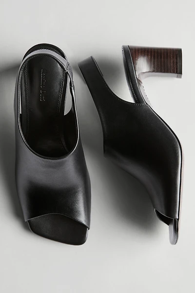 Leather sandals with block heel