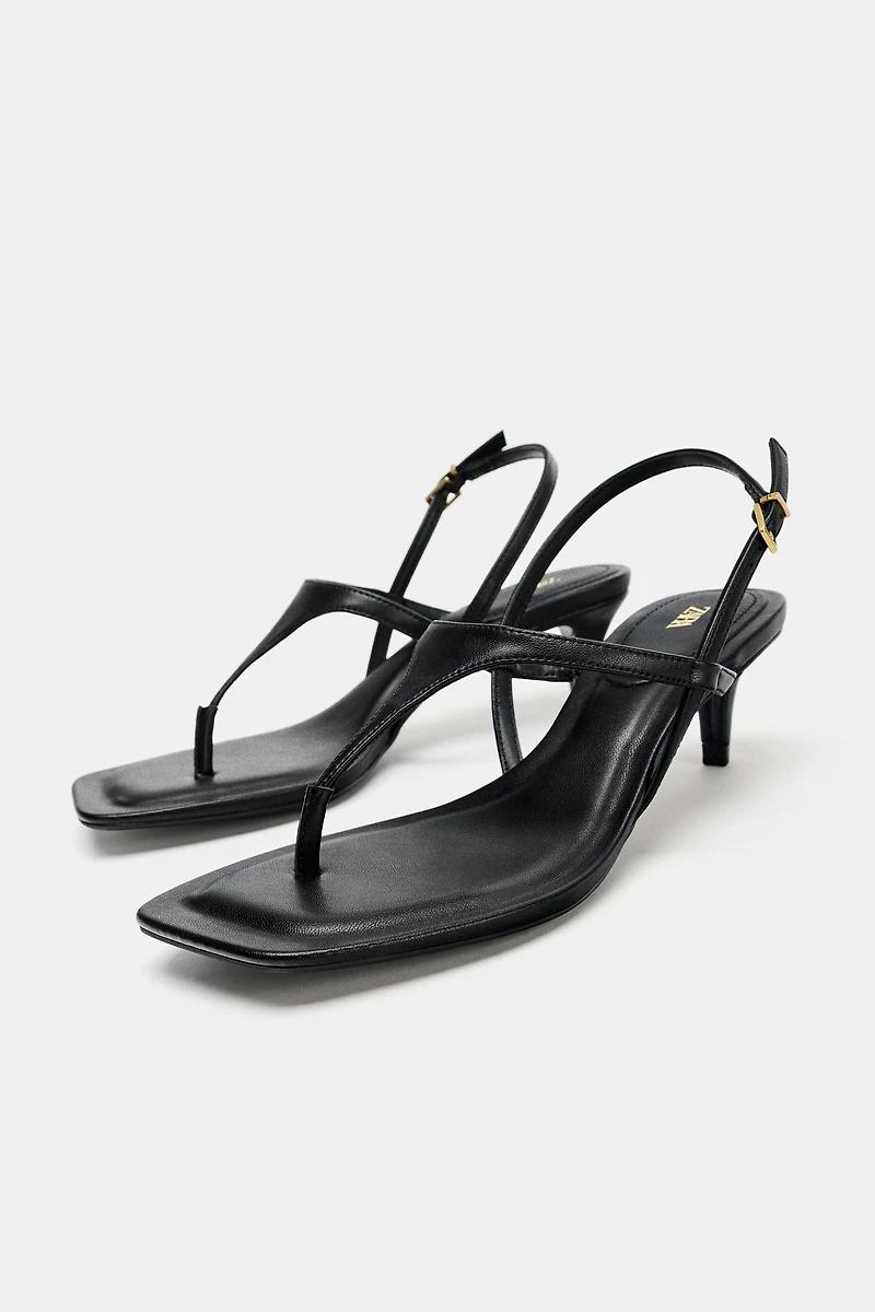 SANDALES À BRIDES