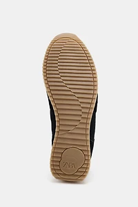 CONTRAST RUNNING SHOE
