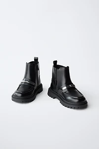 BOTTES DÉTAIL CŒUR