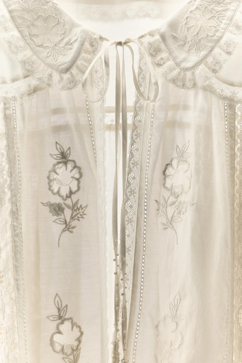CHEMISE BRODÉE À FLEURS LIMITED EDITION