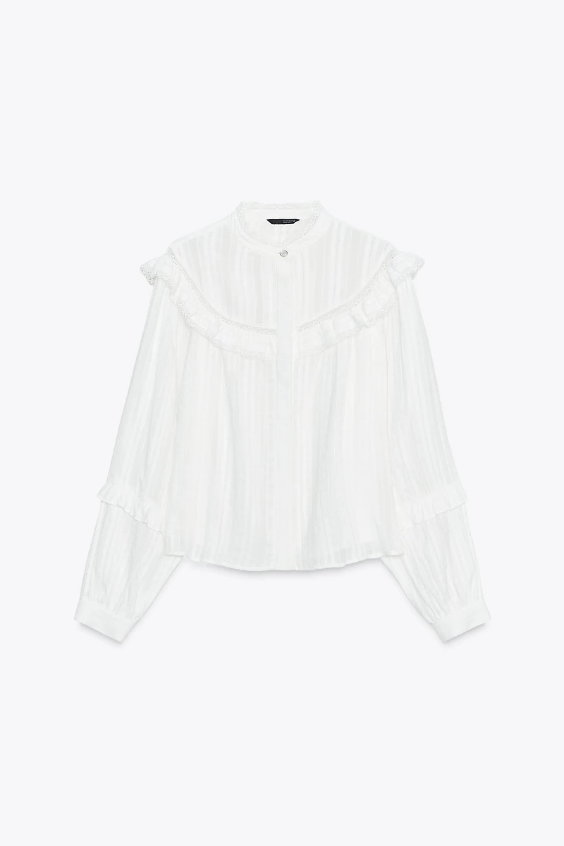 LACE TRIM RUFFLE BLOUSE