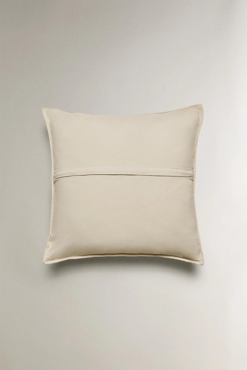 MICROFIBER PILLOW SHAM FOR QUILT
