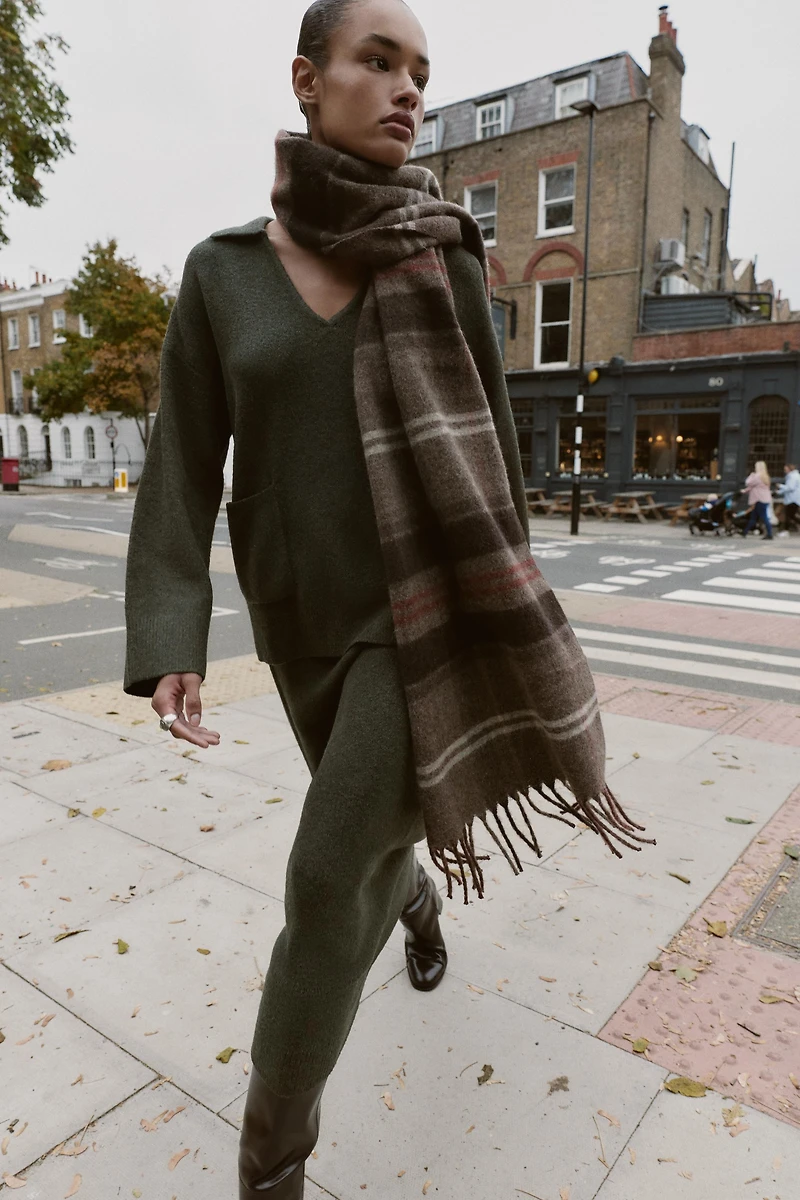 SOFT FEEL KNIT JUMPER