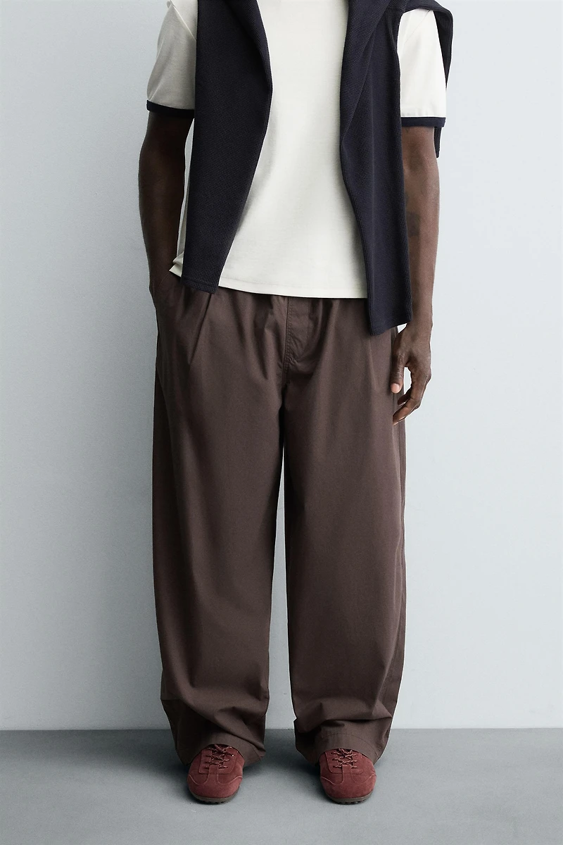 PANTALON BALLON À PLIS