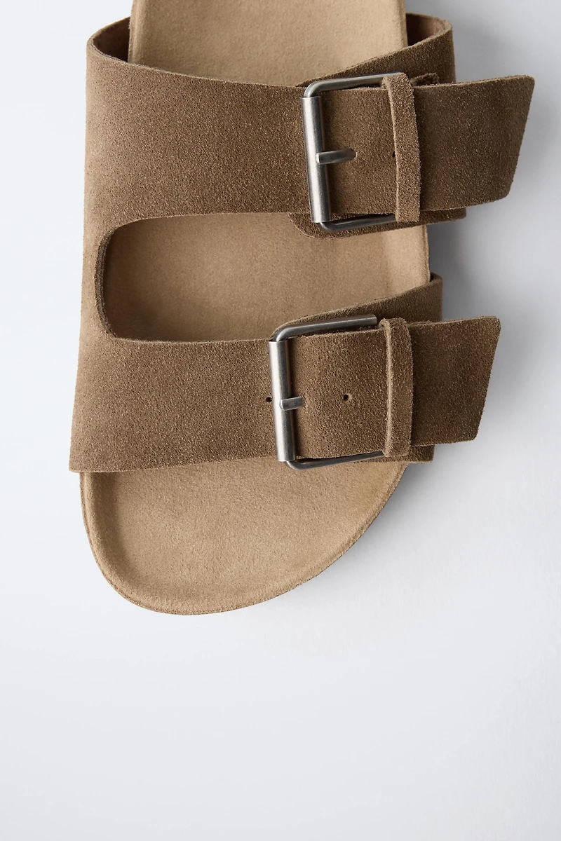SANDALES EN CUIR