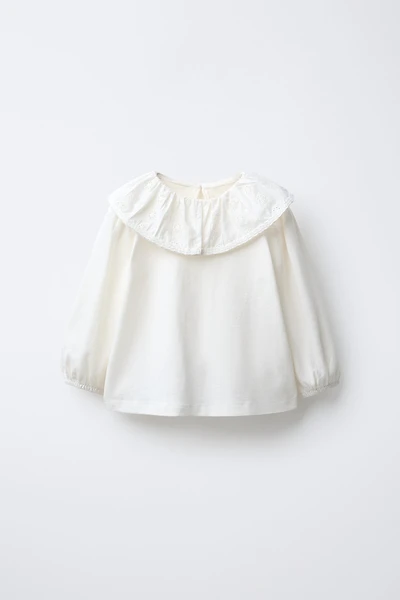 EMBROIDERED PETER PAN COLLAR T-SHIRT