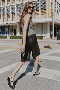 ASYMMETRIC HEM HOUNDSTOOTH LACE TOP