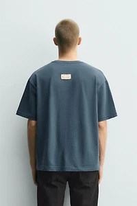 T-SHIRT RELAXED FIT AVEC PIÈCE