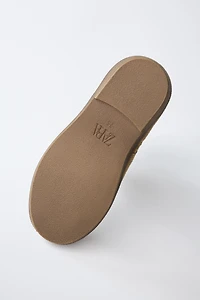 EMBROIDERED LEATHER BOOTS