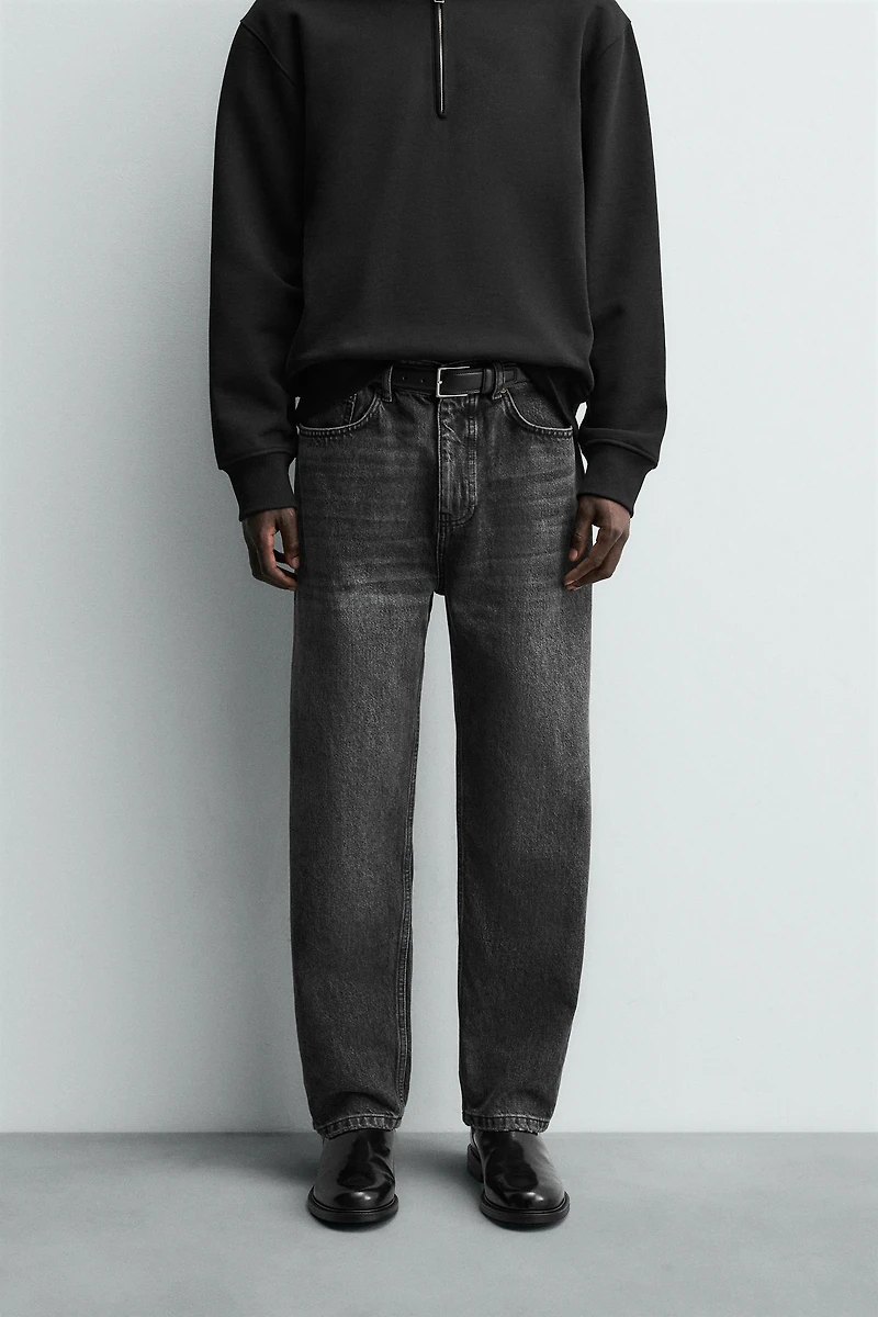 STRAIGHT ANKLE FIT JEANS