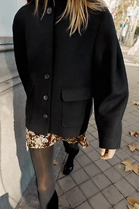 SHORT WOOL COAT WITH HIGH NECK