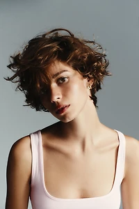 SQUARE NECK TOP