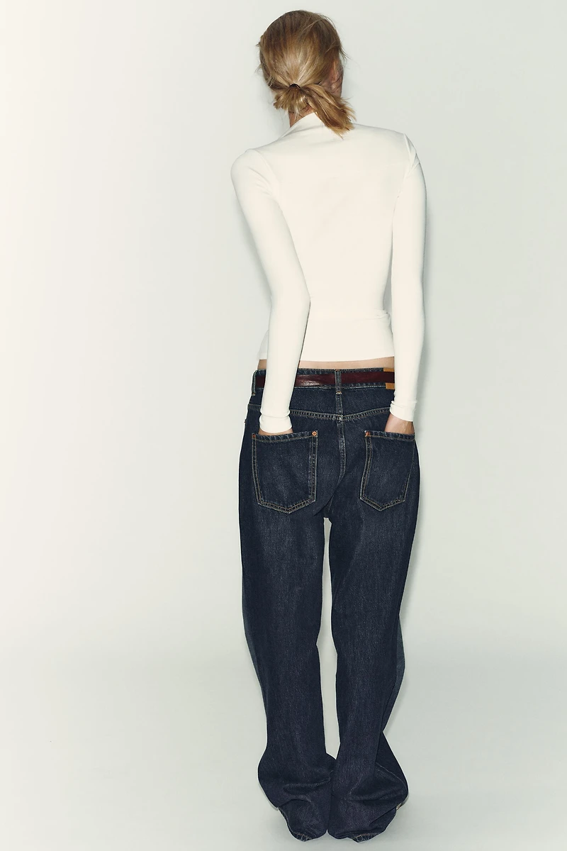 T-SHIRT CÔTELÉ À MANCHES LONGUES