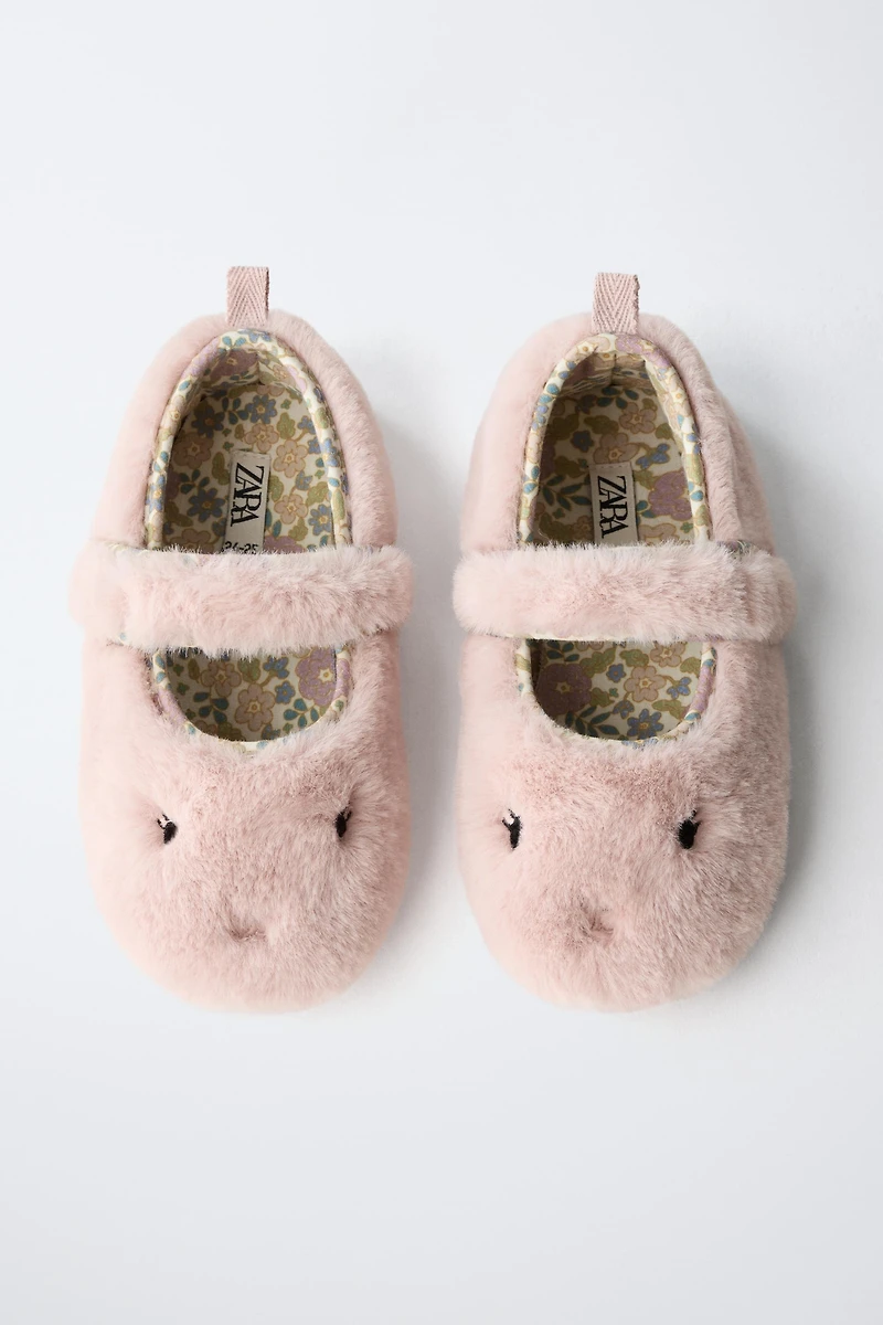 ANIMAL SLIPPERS