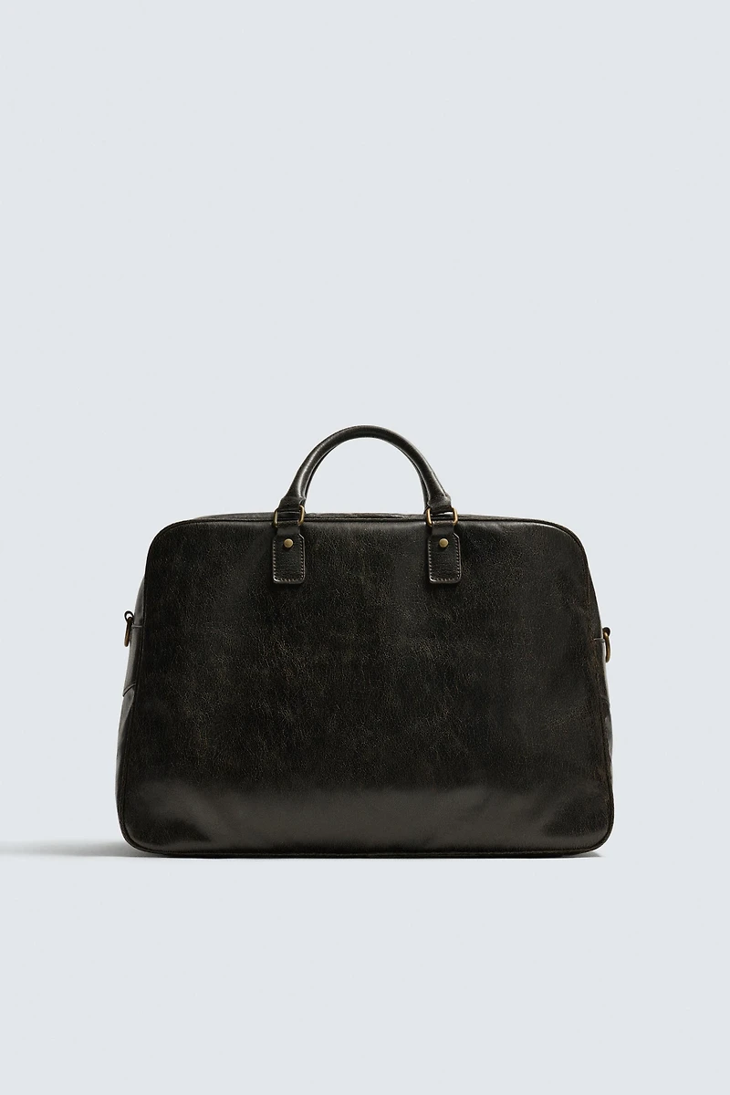 CRACKLED DUFFEL BAG