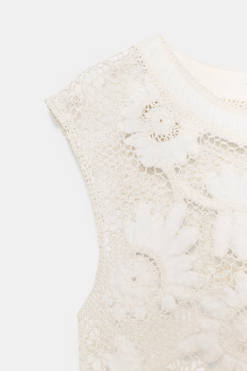 CROCHET FLORAL TOP