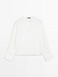 Stand collar shirt with front seam
