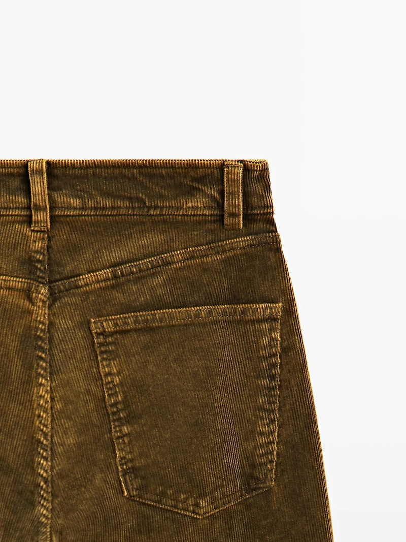 Pantalon straight sulfurous dye en velours côtelé