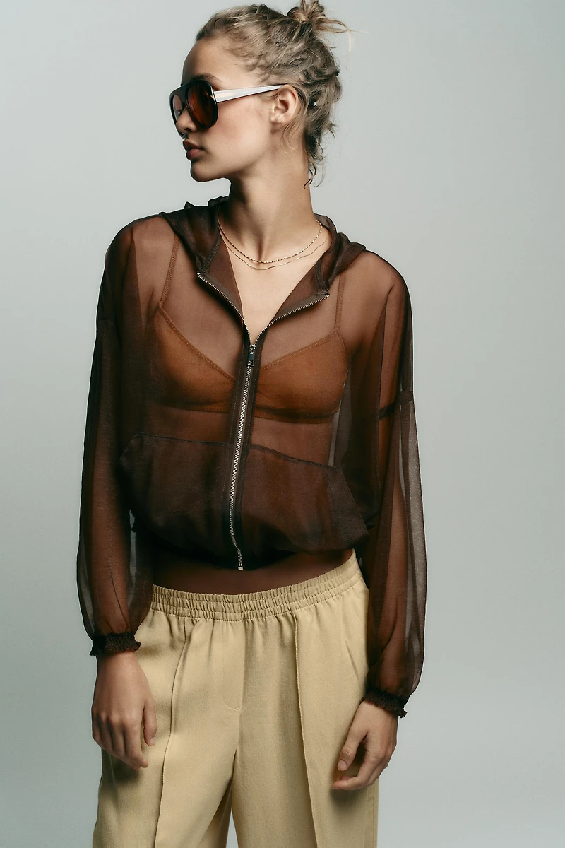 BLOUSON À CAPUCHE EN ORGANZA