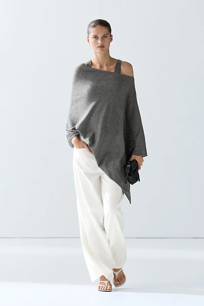 Fine knit cape