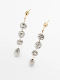 Textured piece dangle earrings