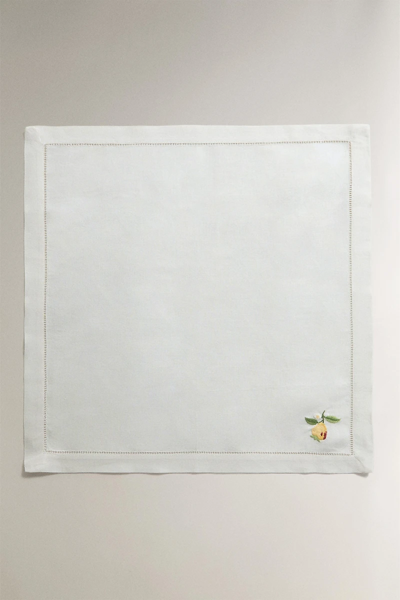 LOT DE SERVIETTES BRODÉES FRUITS (LOT DE 2)