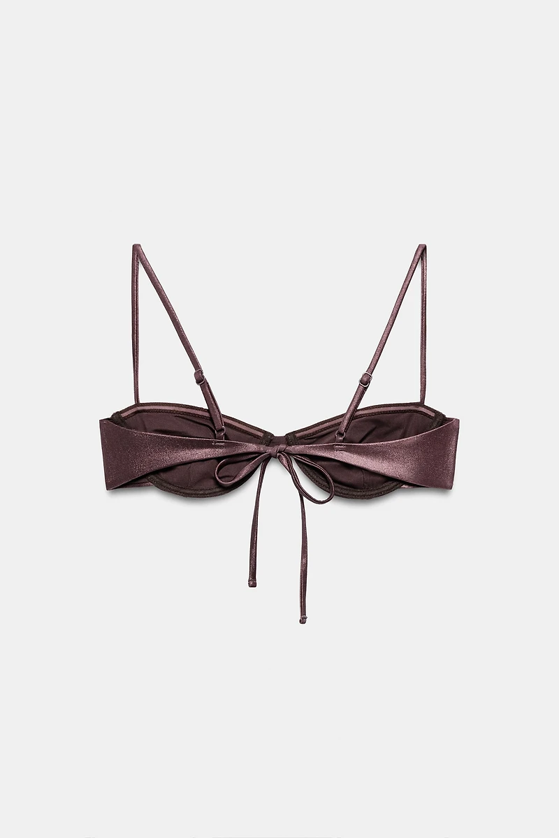 HAUT DE BIKINI À ARM. EFFET MÉTALLISÉ